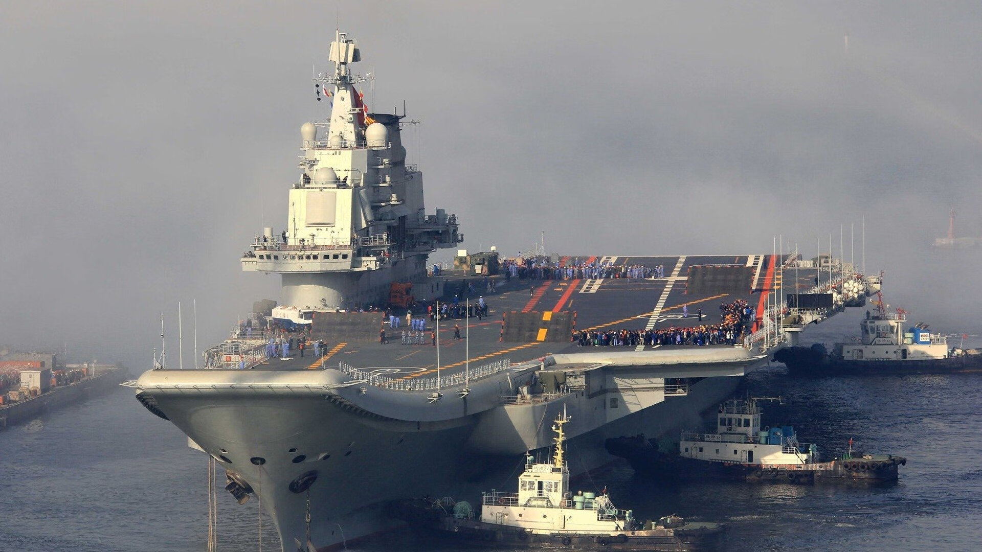 “壁球高手对决:在高新区全民健身馆,你看到的不仅仅是技巧,更是心跳!”