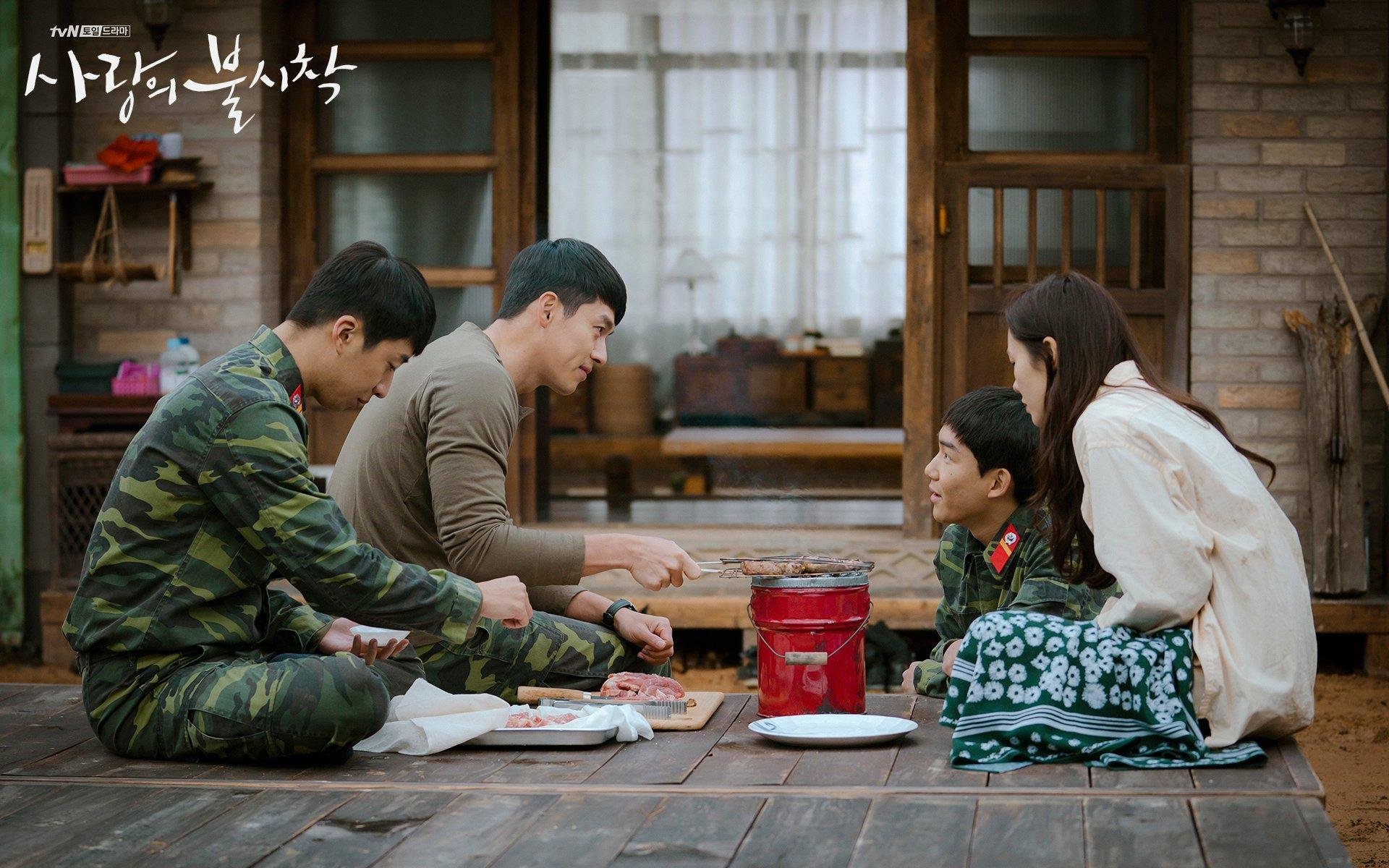 中立B仰泳选手姿态协调度提升,中游体育仰泳手臂路线