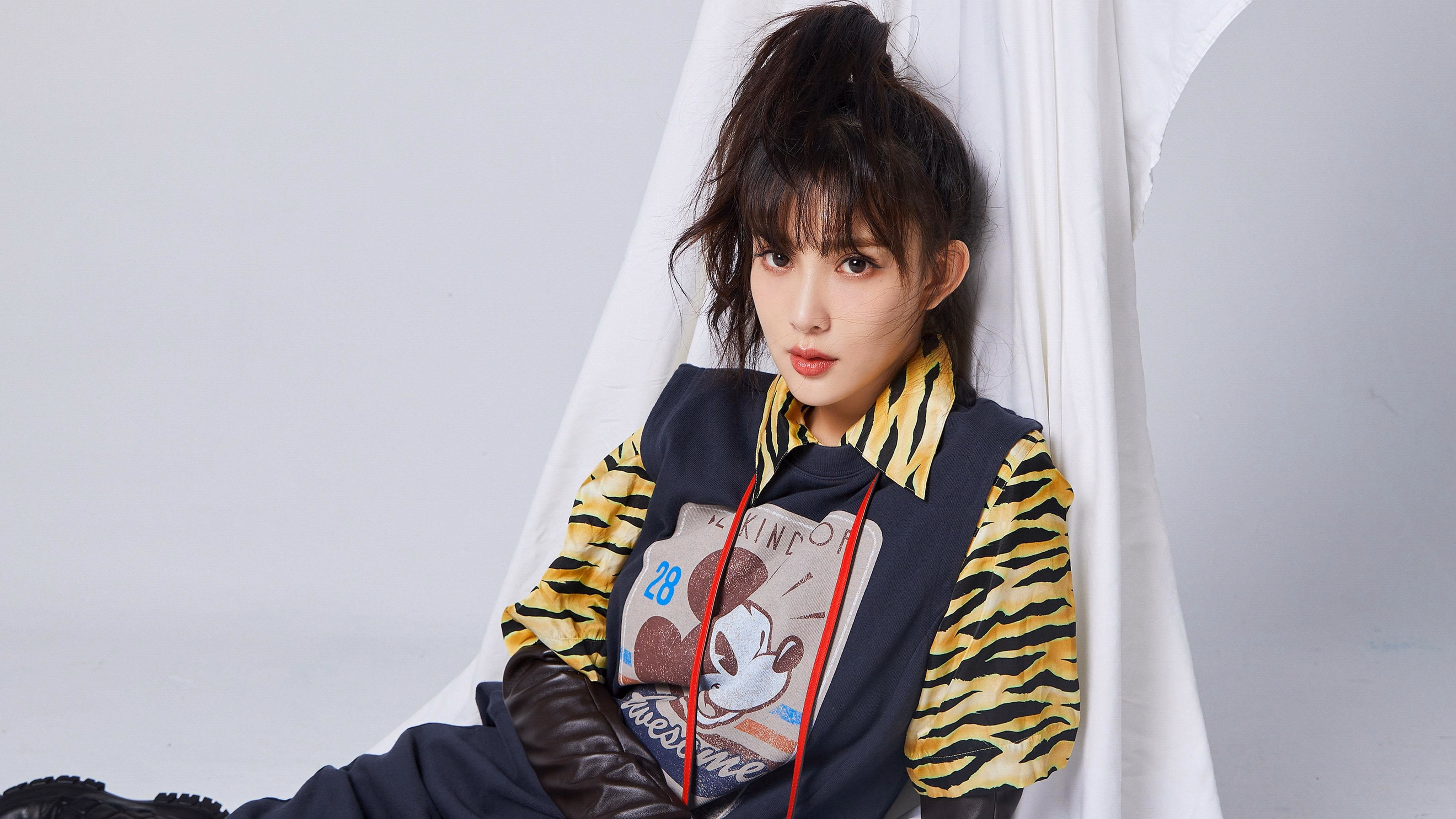 因不当言论，张雪峰账号被平台处罚，张雪峰近期